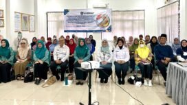 Caption : Susana pembekalan PMT yang dilaksanakan di aula Puskesmas Bojongsari, Depok. (Rachmat CH)