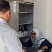 Camat Bojongsari, Rizal Farhan melakukan sidak kesiapan ASN di kantor Kelurahan Curug, Bojongsari, Depok. (Rahcmat CH)