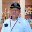 Plt Sekretaris Kelurahan Duren Seribu, Gugut Kuntari. (Rahcmat CH)