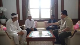 Wali Kota Depok, Supian Suri saat bertemu Erick Tohir membahas pembangunan di wilayah Kota Depok. (Istimewa)