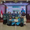 PKK Kelurahan Pondok Petir mewakili PKK Kecamatan Bojongsari pada perlombaan Cipta B2SA Kota Depok. (Rachmat)