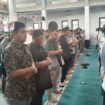 Pelaksanaan salat gaib di Masjid Al Ikhlas Polres Metro Depok. (Dokumen Polres Metro Depok)