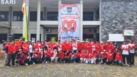Aparatur Kecamatan Bojongsari menggelar perlombaan untuk memeriahkan HUT ke-80 Republik Indonesia ke-80 (HUT RI) di halaman kantor Kecamatan Bojongsari, Depok.