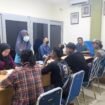 Caption : Satpol PP Kota Depok saat memberikan pembinaan kepada anak jalanan yang terjaring operasi di wilayah Depok. (Dicky)