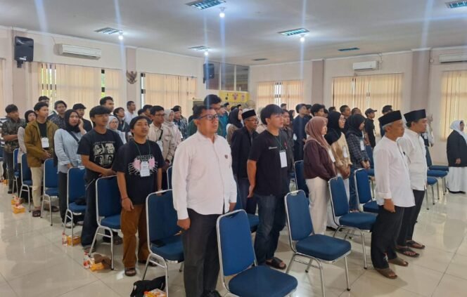 
					Sejumlah remaja Kecamatan Bojongsari mengikuti pembekalan tentang penyalahgunaan narkoba dan kenakalan remaja di kantor Kecamatan Bojongsari, Depok.