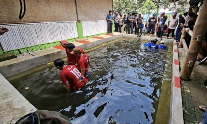 
					Keseruan Ngubek Empang yang digelar Portina dan KOOD di Rumah Budaya Depok, Pancoran Mas, Sabtu (13/12/2025). Foto : Istimewa