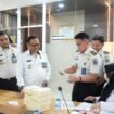 Kepala Imigrasi Non TPI Kota Depok, Irvan Triansyah saat menerima kedatangan BNN Kota Depok ke kantor Imigrasi Depok. (Humas Imigrasi Depok)