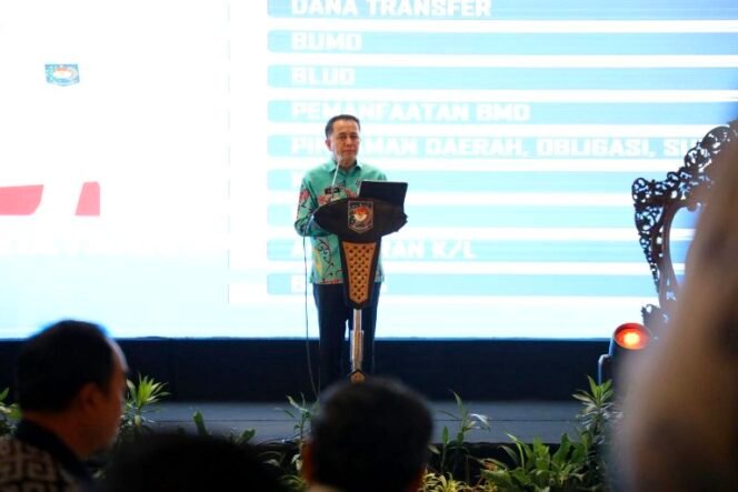 
					Dirjen Bina Keuda Kemendagri, Agus Fatoni saat Rapat Koordinasi Nasional (Rakornas) Pengelolaan Pendapatan Daerah di Grand Sahid Jaya Hotel, Kamis, 29 April 2026. Foto : Istimewa