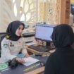 Caption : Petugas Imigrasi sedang memberikan pelayanan kepada masyarakat. (Dokumentasi Dirjen Kementerian Imigrasi)