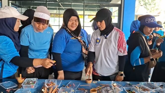 
					Sejumlah peserta mengikuti kegiatan Universitas Budi Luhur menggelar kegiatan bertajuk BLU Healthy: Move, Meditate, Movie